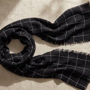 NWT A New Day Windowpane Blanket Scarf - Black & White - 22" x 79"